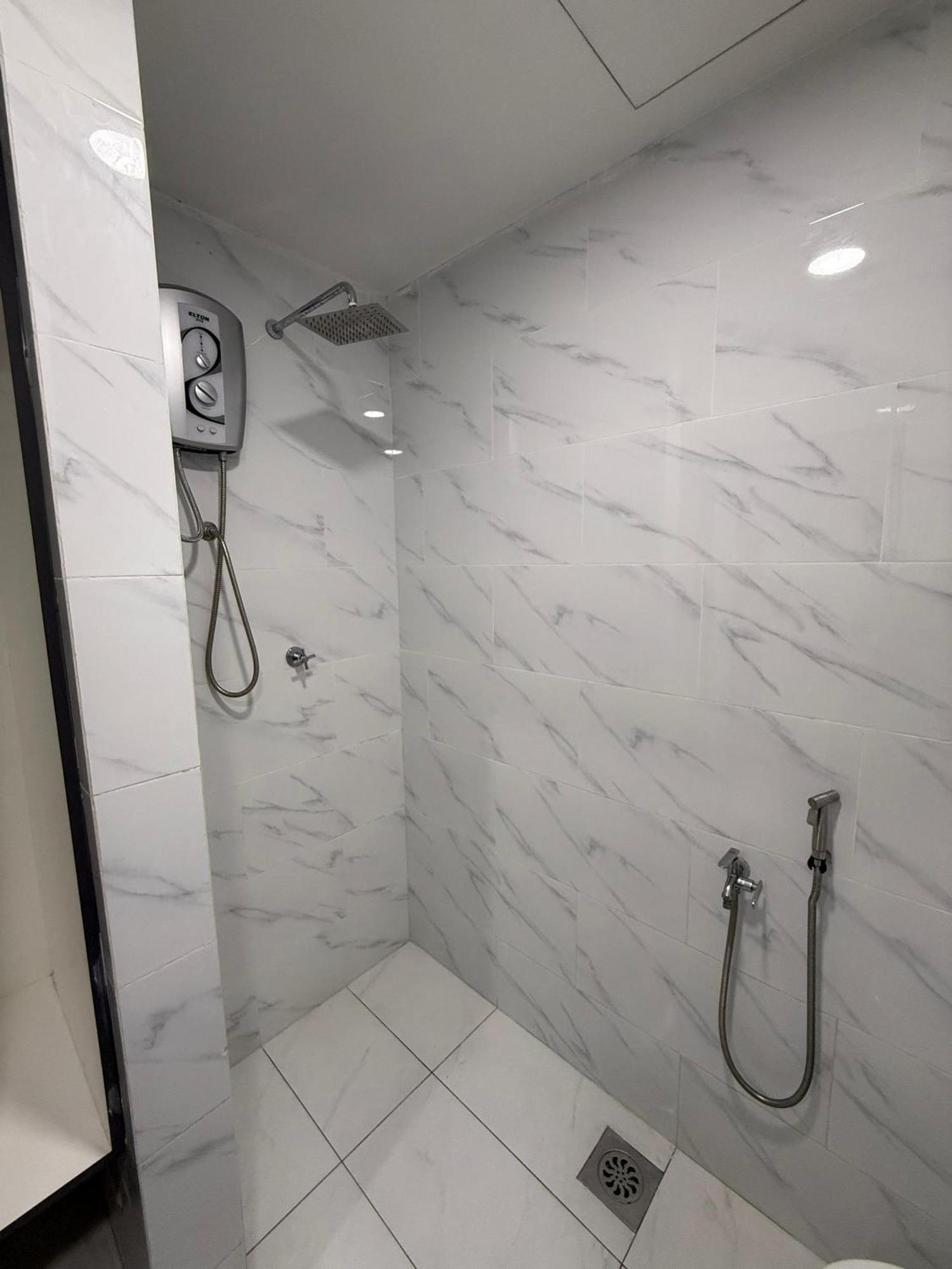 Prime Suite At Ampang - Individual Private Rooms Куала Лумпур Екстериор снимка