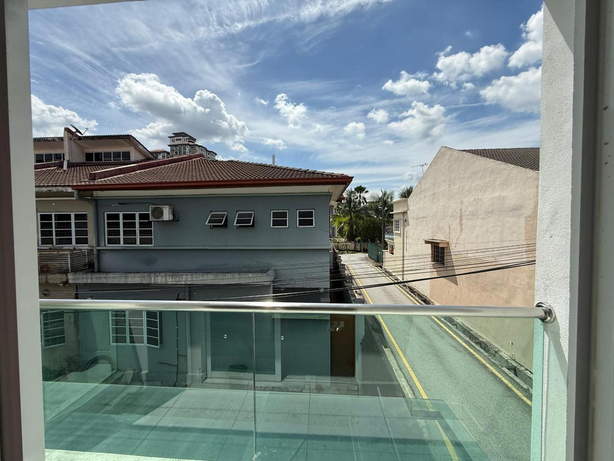 Prime Suite At Ampang - Individual Private Rooms Куала Лумпур Екстериор снимка