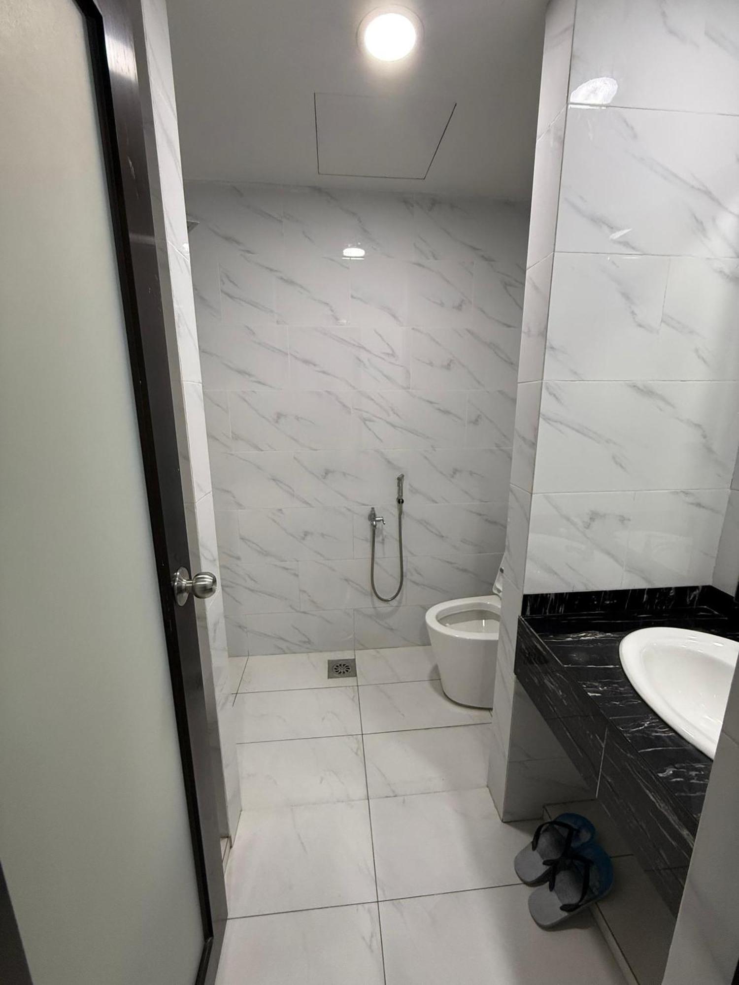 Prime Suite At Ampang - Individual Private Rooms Куала Лумпур Екстериор снимка